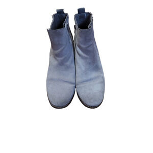 Crown Vintage beige heeled zip up boots, size 10